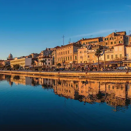 Lovely In Ferienhaus *