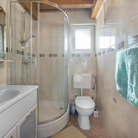 Ferienhaus Lovely In