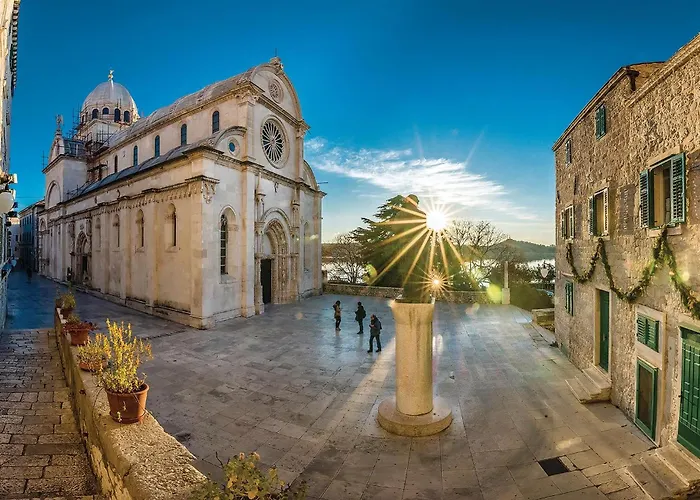 Lovely In Donje Polje