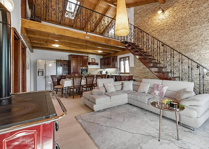 Lovely In * Donje Polje