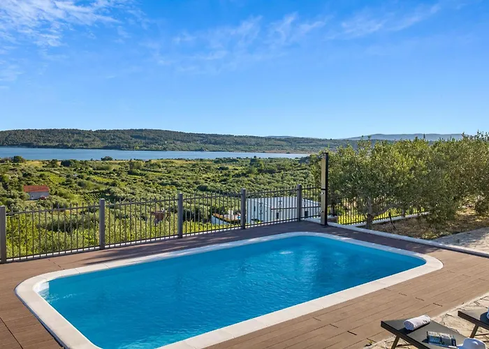 Vakantiehuis Lovely In Donje Polje