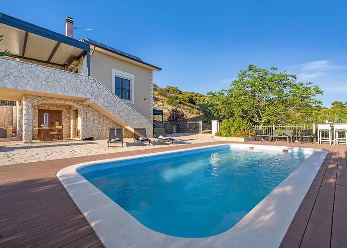 Vakantiehuis Lovely In Donje Polje